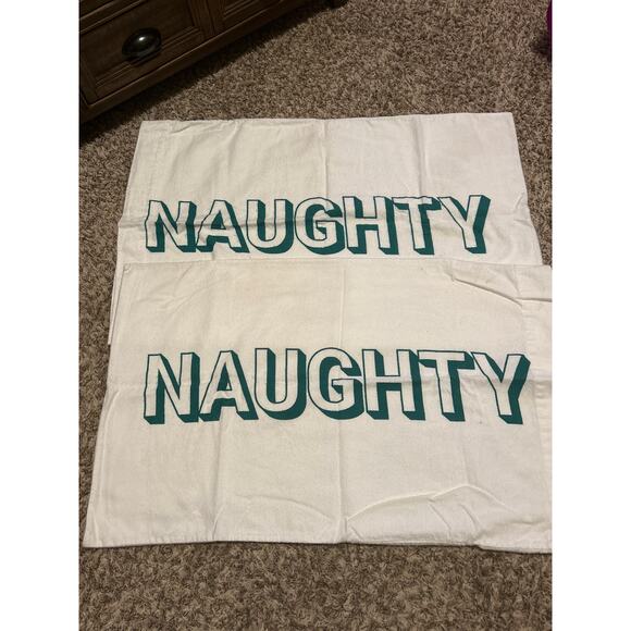 Christmas Pillow Cases Set of 2 - Picture 2 of 6